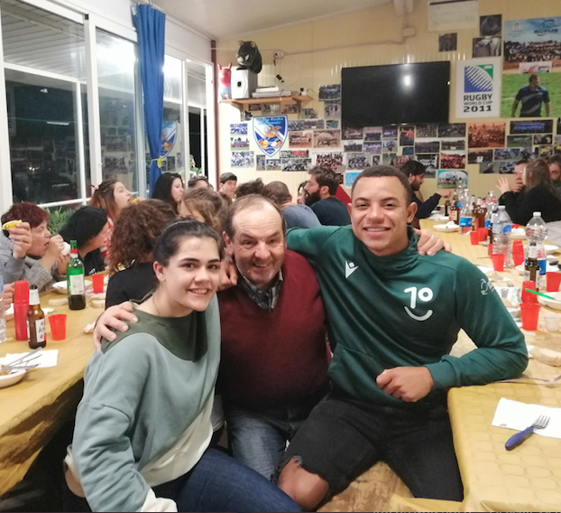 Albert e Chiara alla clubhouse per gli auguri.